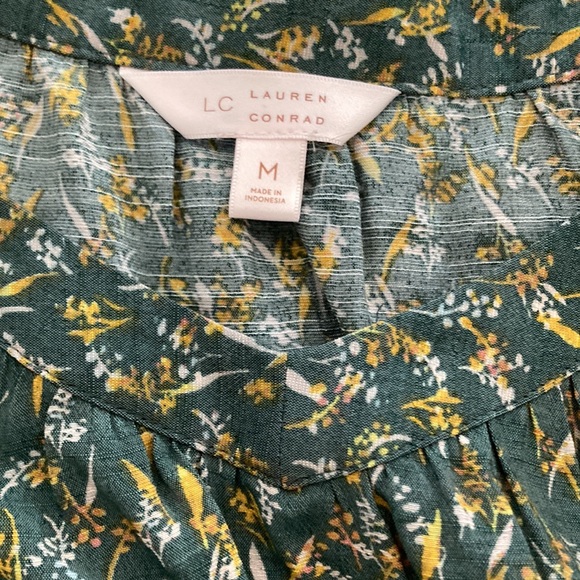 Top - Picture 2 of 5